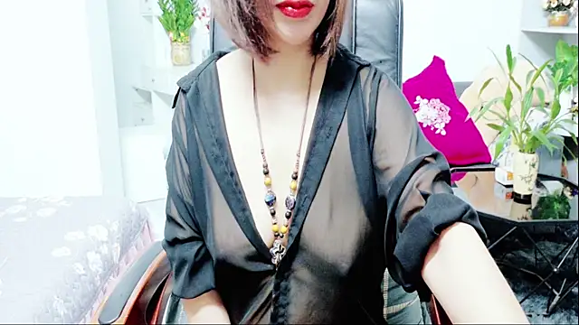 Snapshot of Miu-Le chatting on 4, 7, 2026 Miu-Le online show from 4, 7, 2026
