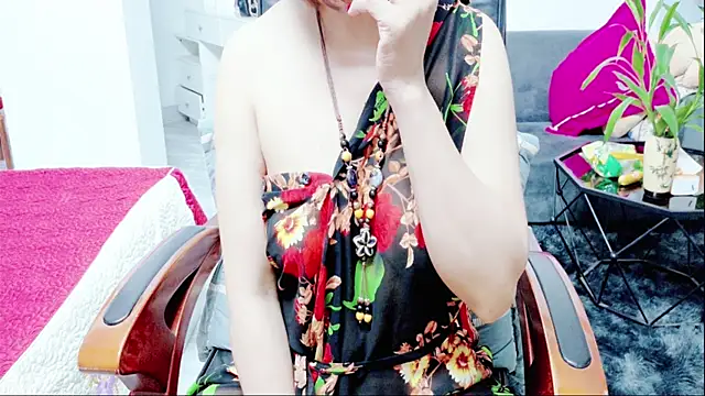 Snapshot of Miu-Le chatting on 7, 7, 2026 Miu-Le online show from 7, 7, 2026