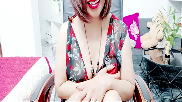 Snapshot of Miu-Le chatting on 15, 7, 2026 Miu-Le online show from 15, 7, 2026