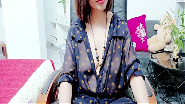 Snapshot of Miu-Le chatting on 16, 7, 2026 Miu-Le online show from 16, 7, 2026