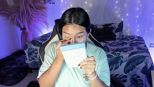 Riana Kean online show from 12, 4, 2026