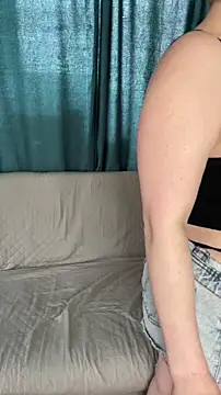 MrMrsRight online show from 18, 3, 2025