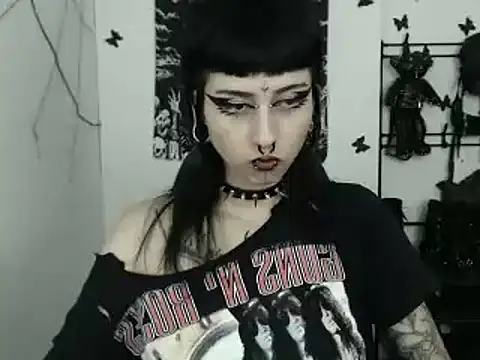 Snapshot of n0sferatus__ chatting on 12, 9, 2025 n0sferatus online show from 12, 9, 2025