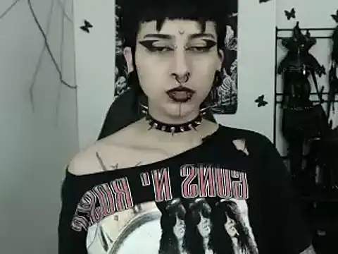 Snapshot of n0sferatus__ chatting on 23, 10, 2025 n0sferatus online show from 23, 10, 2025