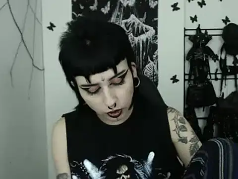 Snapshot of n0sferatus__ chatting on 25, 10, 2025 n0sferatus online show from 25, 10, 2025