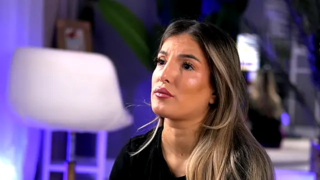 Snapshot of KellyMathews chatting on 17, 10, 2025 KellyMathews online show from 17, 10, 2025