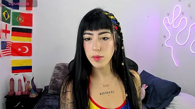 chaymae nah  online show from 7, 7, 2026
