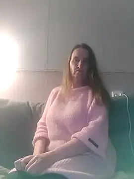 Evelina cute online show from 15, 12, 2024