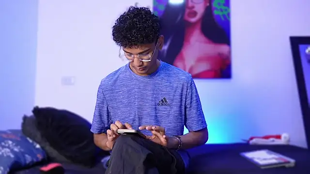 harrytwink18 online show from 30, 12, 2024