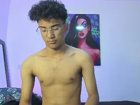 harrytwink18 online show from 24, 2, 2025