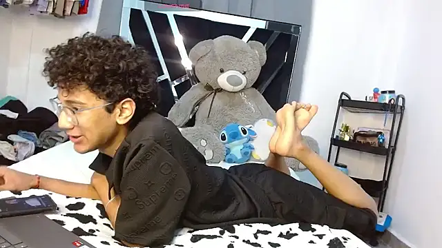 harrytwink18 online show from 19, 2, 2026