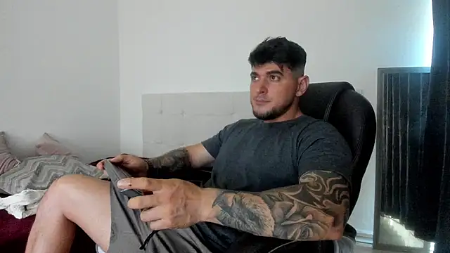 Teilor Creed online show from 8, 11, 2025