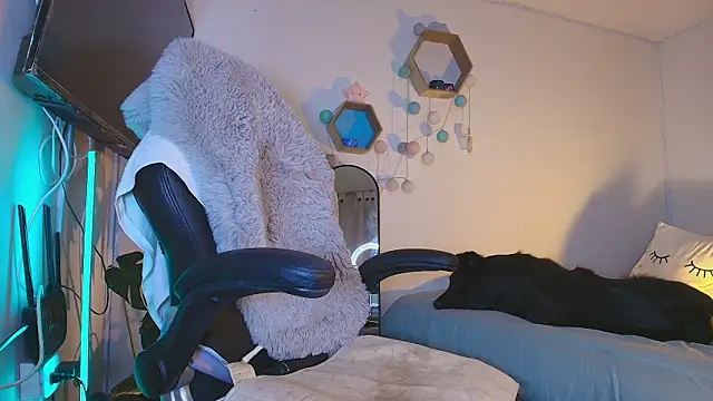 HelennaMoon  online show from 12, 11, 2025