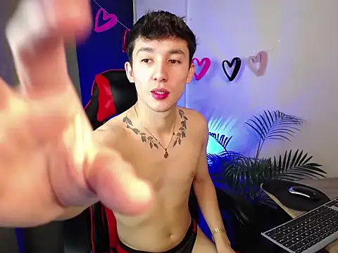 Snapshot of SebasstianGrand chatting on 16, 2, 2025 SebasstianGrand online show from 16, 2, 2025