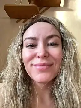 Snapshot of LovenseLush chatting on 19, 3, 2025 LovenseLush online show from 19, 3, 2025