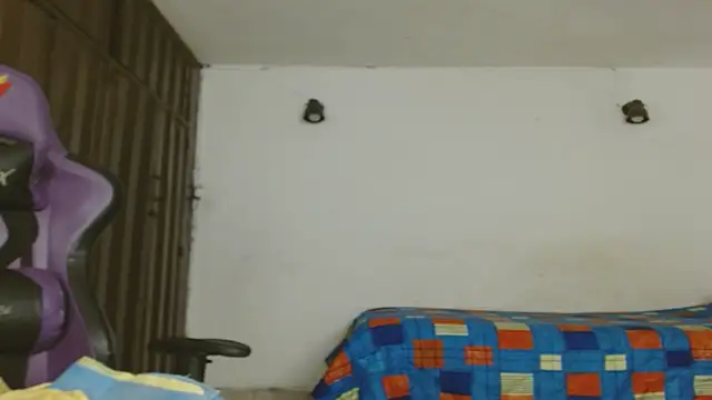 Snapshot of engielphoenis14 chatting on 22, 10, 2025 engielphoenis14 online show from 22, 10, 2025