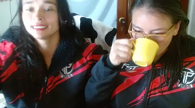 Snapshot of clayre_and_jill chatting on 17, 12, 2024 clayre and jill online show from 17, 12, 2024