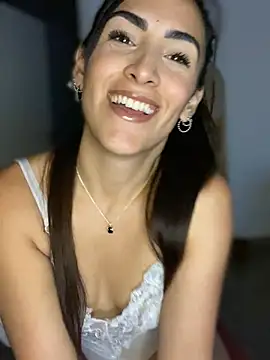 Snapshot of alessandra-a chatting on 2, 1, 2025 alessandra-a online show from 2, 1, 2025