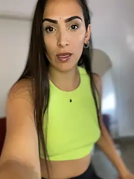 Snapshot of alessandra-a chatting on 6, 1, 2025 alessandra-a online show from 6, 1, 2025