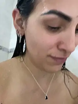 Snapshot of alessandra-a chatting on 19, 2, 2025 alessandra-a online show from 19, 2, 2025