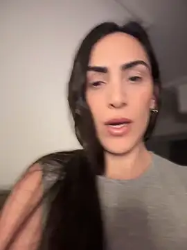 Snapshot of alessandra-a chatting on 14, 11, 2025 alessandra-a online show from 14, 11, 2025