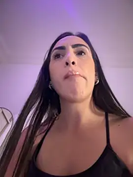 Snapshot of alessandra-a chatting on 20, 11, 2025 alessandra-a online show from 20, 11, 2025