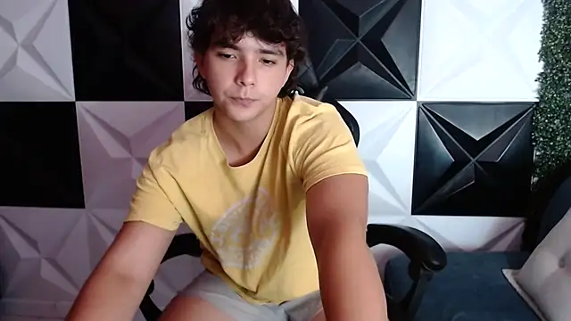 Dani cumboy online show from 5, 1, 2025