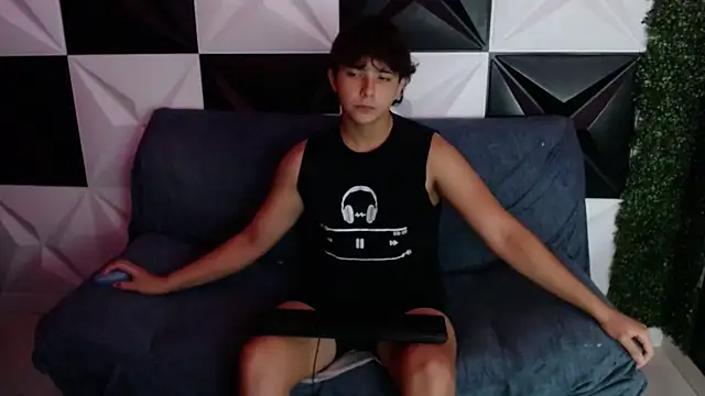 Dani cumboy online show from 16, 1, 2025