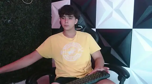 Dani cumboy online show from 6, 2, 2025