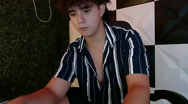 Dani cumboy online show from 14, 2, 2025