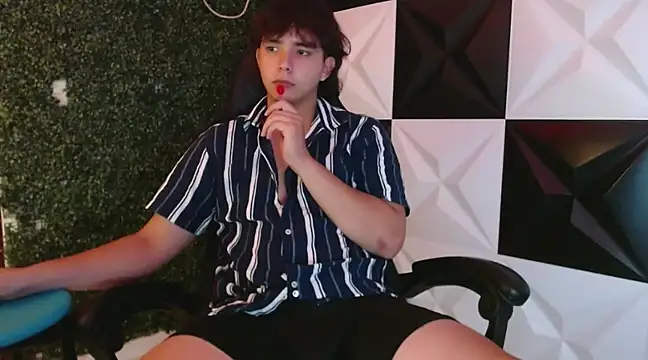 Dani cumboy online show from 15, 2, 2025