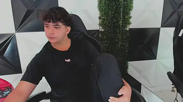 Dani cumboy online show from 30, 9, 2025