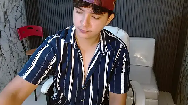 Dani cumboy online show from 28, 10, 2025