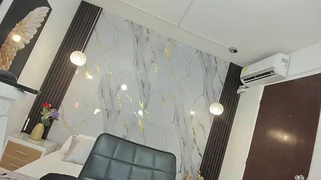 Tiff Valentine online show from 1, 2, 2025