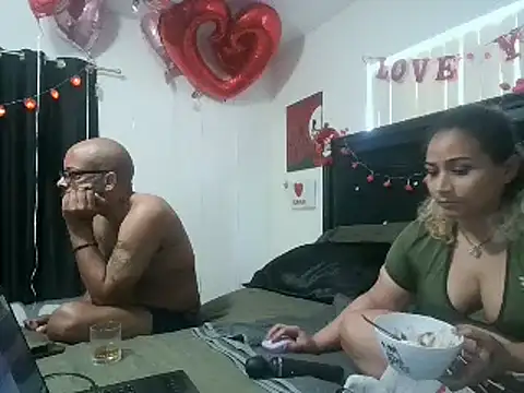 MrAndMrsCrook online show from 17, 2, 2025