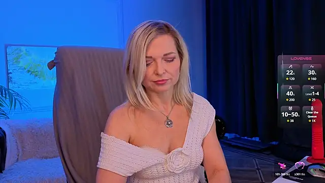 Snapshot of Gloria_Lovely chatting on 16, 7, 2026 Gloria Lovely online show from 16, 7, 2026