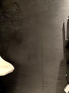 Snapshot of DahliaSegreta chatting on 28, 2, 2025 DahliaSegreta online show from 28, 2, 2025