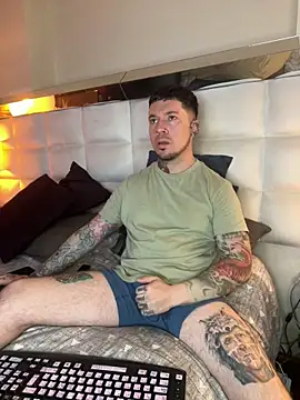 Snapshot of Adam_tatto chatting on 23, 11, 2025 Adam tatto online show from 23, 11, 2025