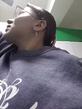 karlamorris  online show from 6, 11, 2025