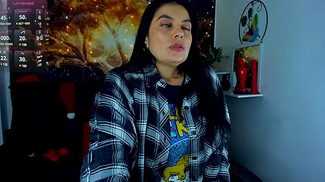 Snapshot of Lust_Mom41 chatting on 19, 12, 2024 Lust Mom41 online show from 19, 12, 2024