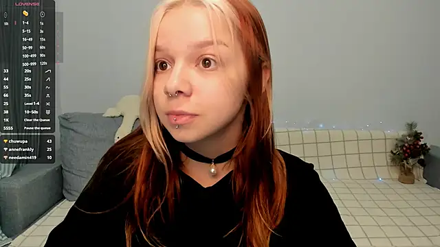 Snapshot of crystal_lilith chatting on 4, 12, 2024 crystal lilith online show from 4, 12, 2024