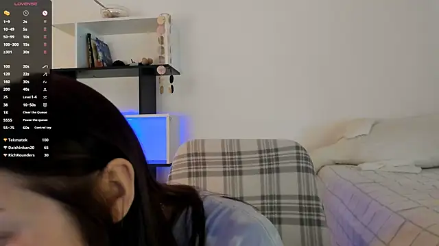 Snapshot of crystal_lilith chatting on 15, 3, 2025 crystal lilith online show from 15, 3, 2025