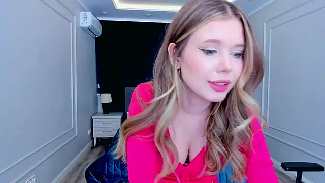 Snapshot of FollowLovee chatting on 25, 1, 2025 FollowLovee online show from 25, 1, 2025