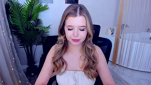 Snapshot of FollowLovee chatting on 15, 2, 2025 FollowLovee online show from 15, 2, 2025