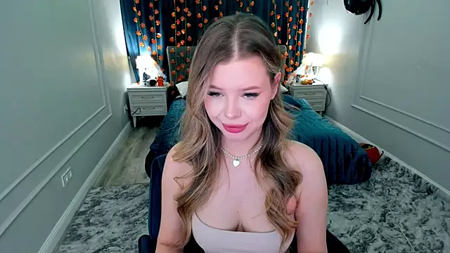 Snapshot of FollowLovee chatting on 24, 10, 2025 FollowLovee online show from 24, 10, 2025