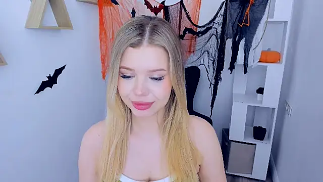 Snapshot of FollowLovee chatting on 2, 11, 2025 FollowLovee online show from 2, 11, 2025