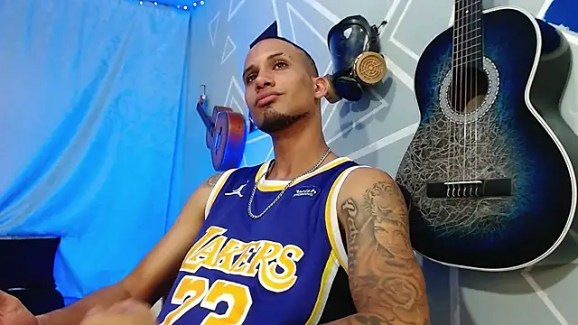 MagnusFrost online show from 18, 3, 2025