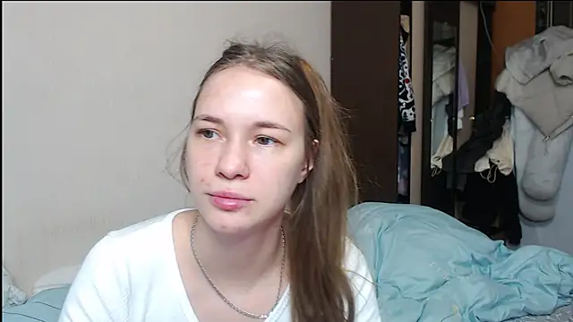 Snapshot of leila_bambi_ chatting on 4, 2, 2025 leila bambi online show from 4, 2, 2025