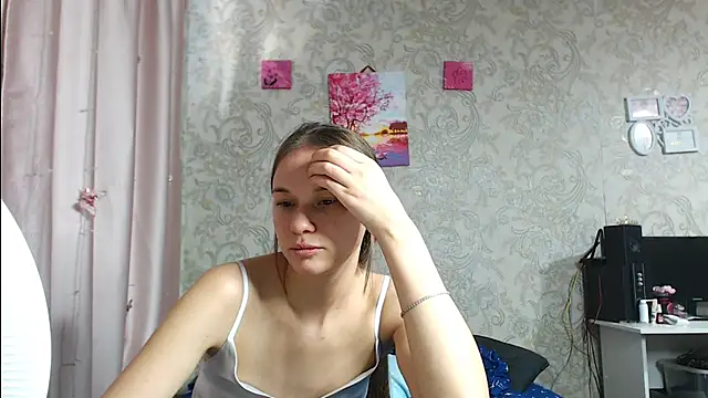 Snapshot of leila_bambi_ chatting on 3, 11, 2025 leila bambi online show from 3, 11, 2025