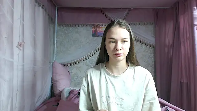 Snapshot of leila_bambi_ chatting on 27, 11, 2025 leila bambi online show from 27, 11, 2025